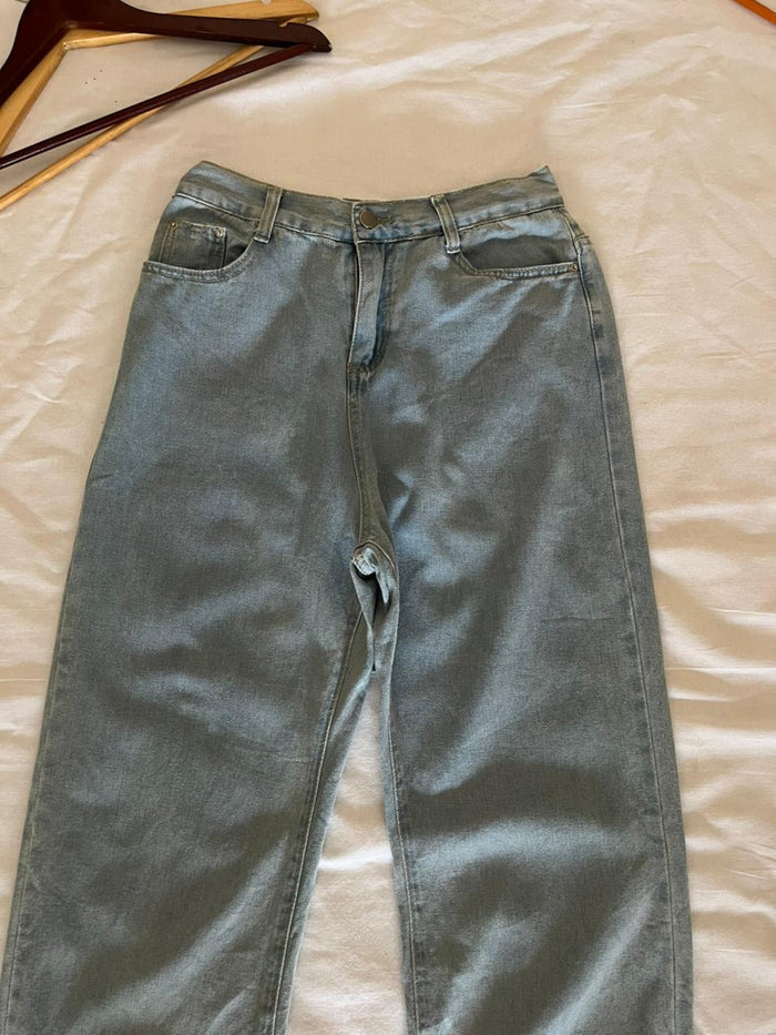 Light blue Vintage Jeans | Pre-Owned Streetwear Denim| Men Women | Unisex | Online Shopping
