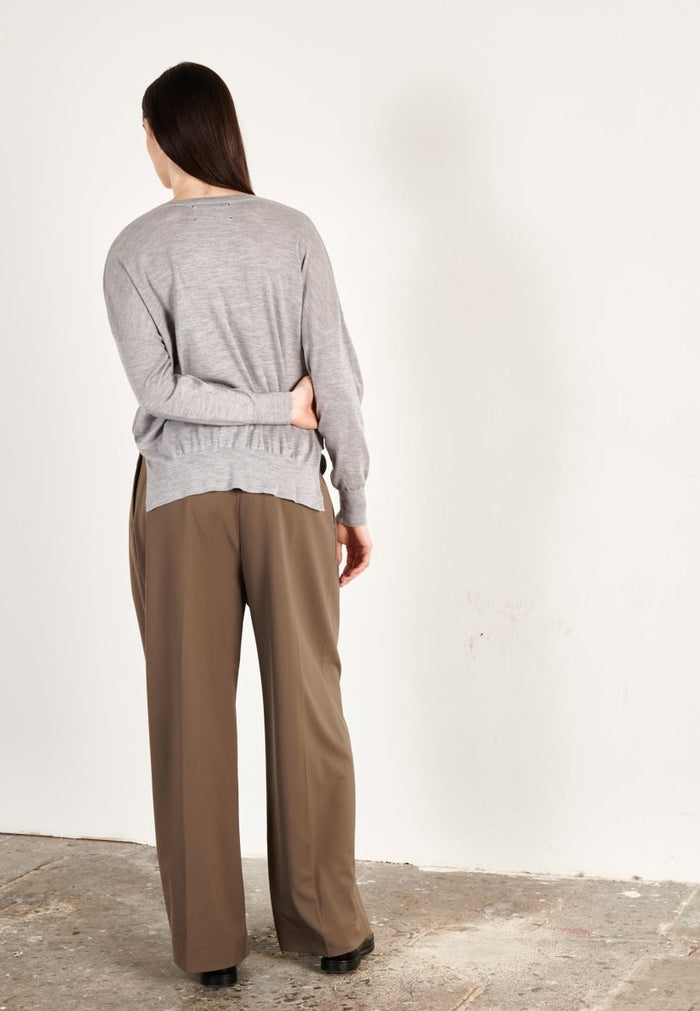 Pull col V oversize ultrafin cachemire et laine gris femme - KELLY 10