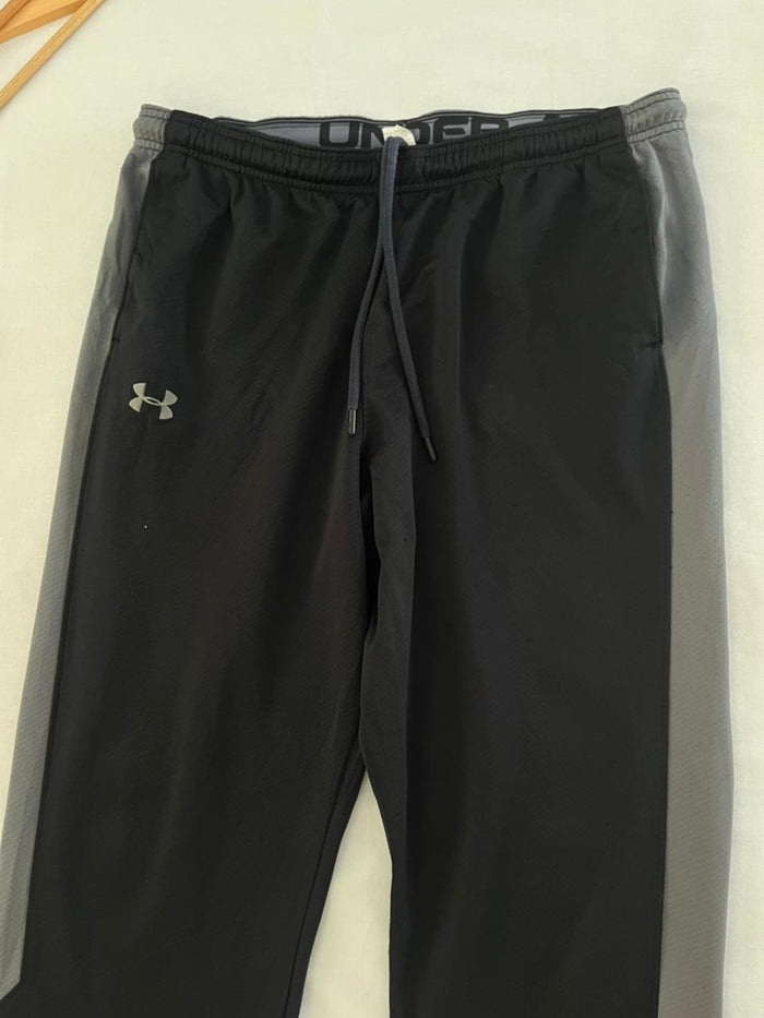 Under@rmour Track Pants | Everyday Sportswear | Streetwear Style | Men Women | Online Shopping
