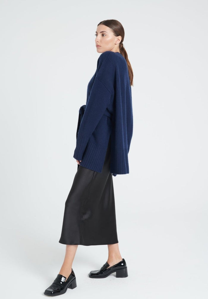 ZAYA 8 Cardigan ceinturé en cachemire 8 fils bleu marine