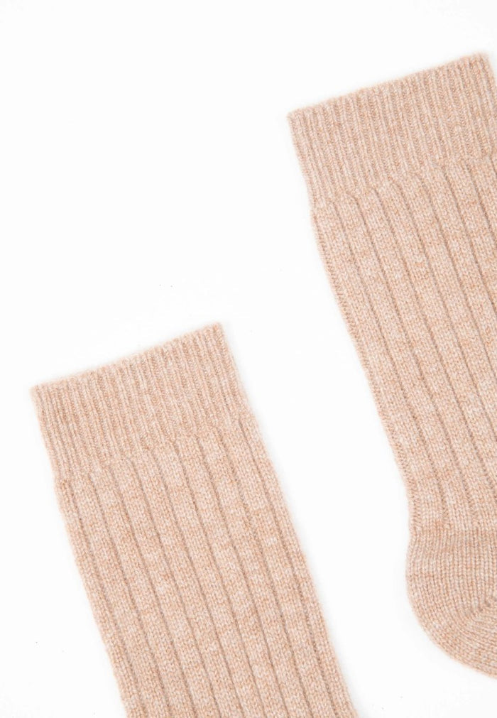UNI 12 Chausettes en côte traditionnelle 4 fils en cachemire camel