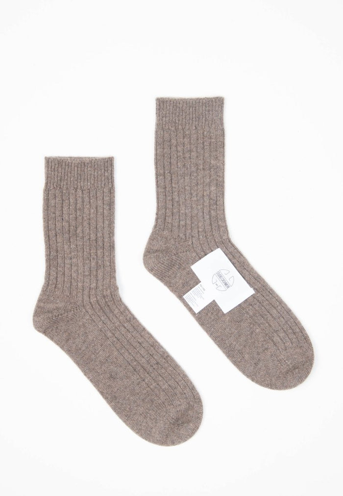UNI 13 Chausettes en côte traditionnelle 4 fils en cachemire taupe