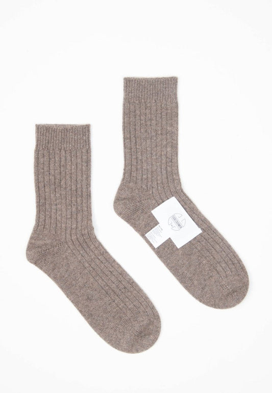 UNI 13 Chausettes en côte traditionnelle 4 fils en cachemire taupe