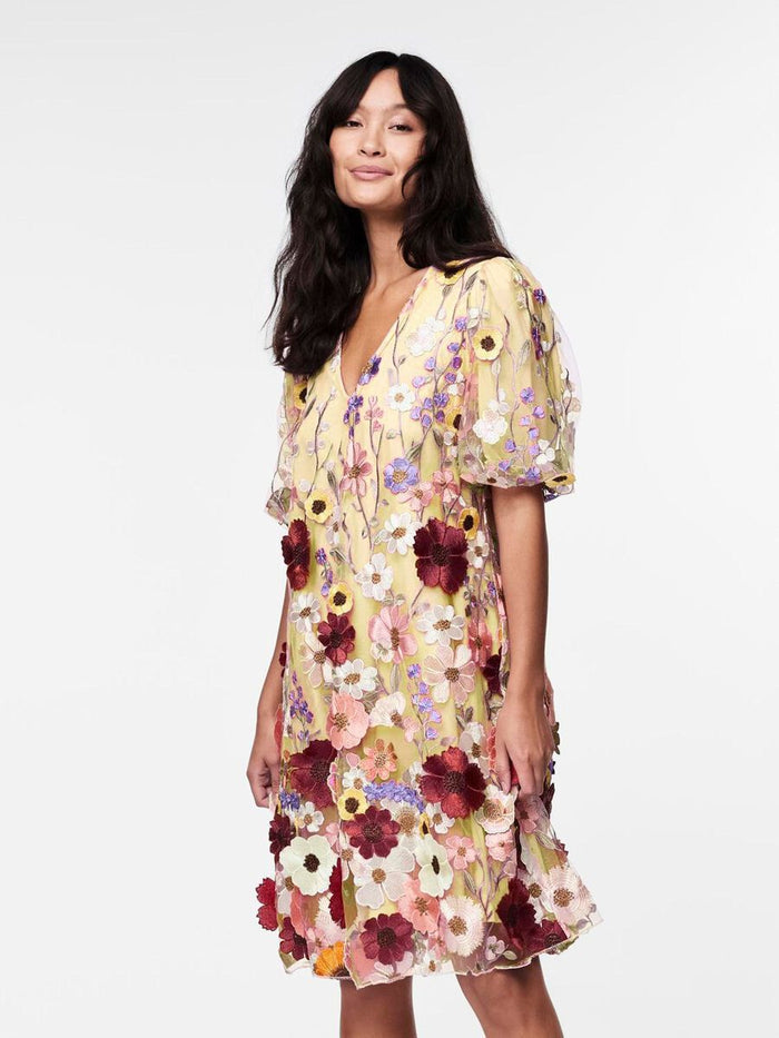 Faye Short Dress (Whisper/White)