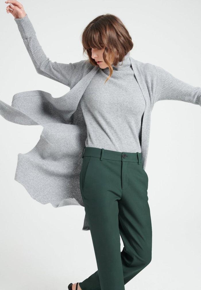 MIA 6 Long cardigan sans manches en cachemire à mailles côtelées gris clair