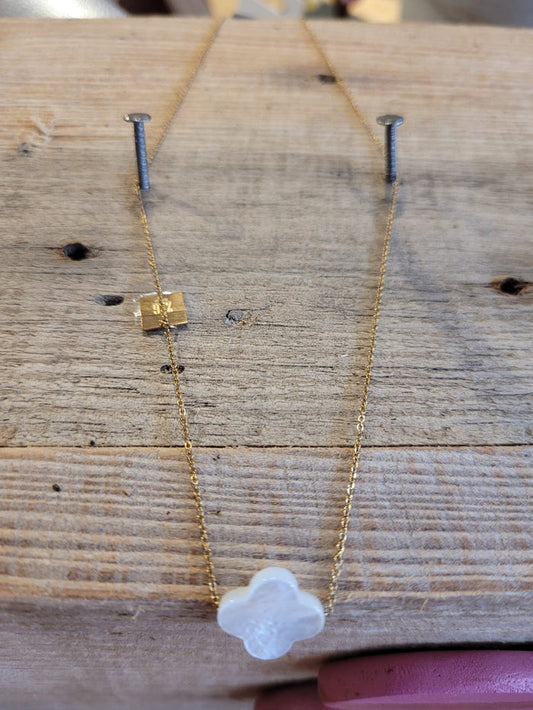 Mother of Pearl Clover Necklace