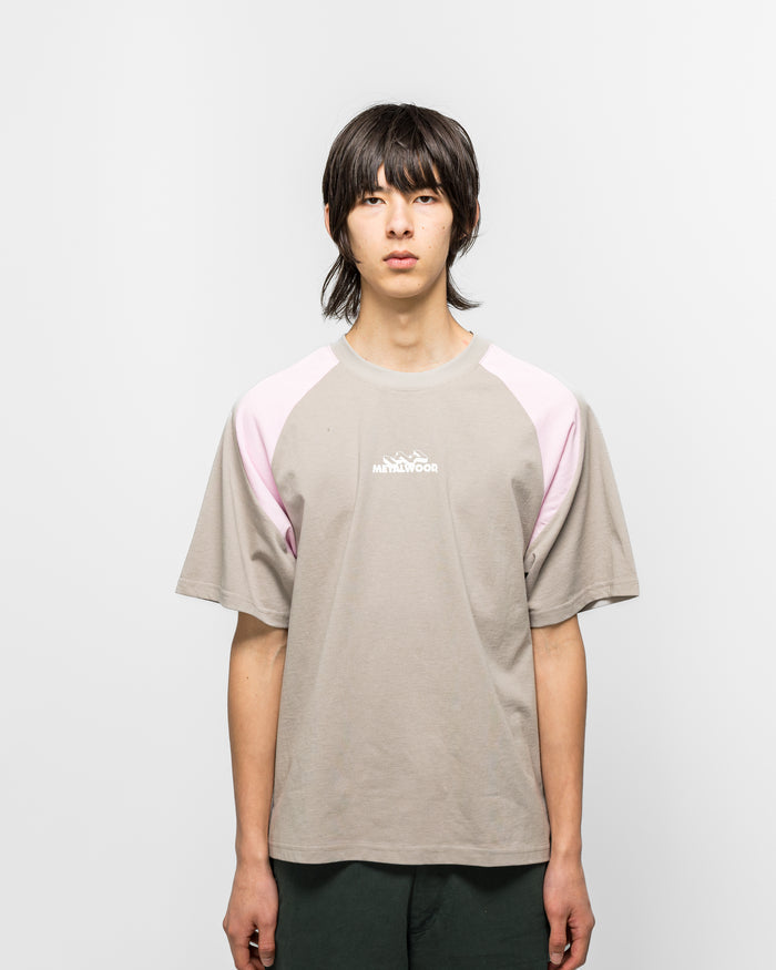 Mountaineer Raglan T-Shirt - Grey/Pink