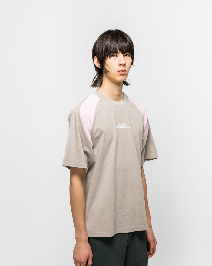 Mountaineer Raglan T-Shirt - Grey/Pink