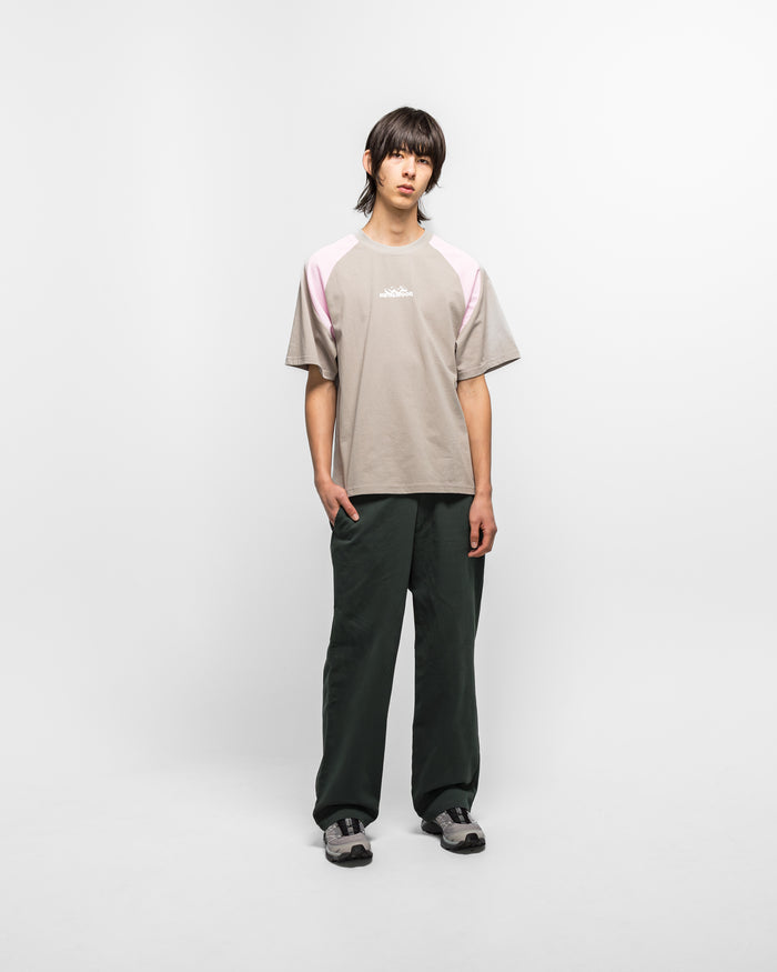 Mountaineer Raglan T-Shirt - Grey/Pink