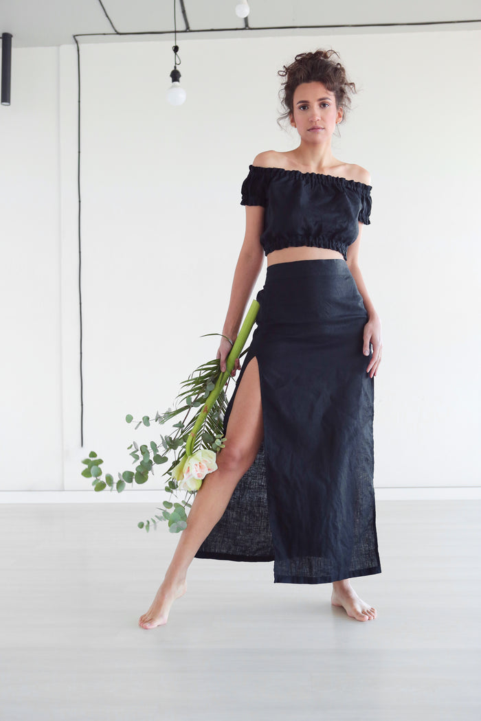 OFF-THE-SHOULDER CROP TOP CALLA IN BLACK
