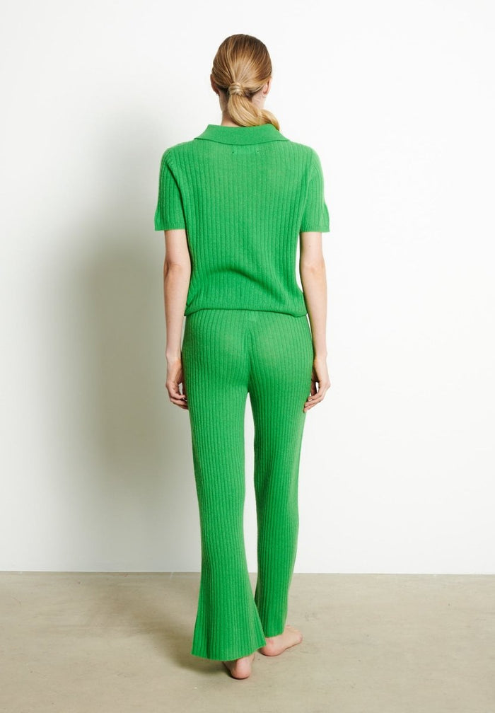 RIA 13 Polo croptop en côte traditionnelle en cachemire vert pomme