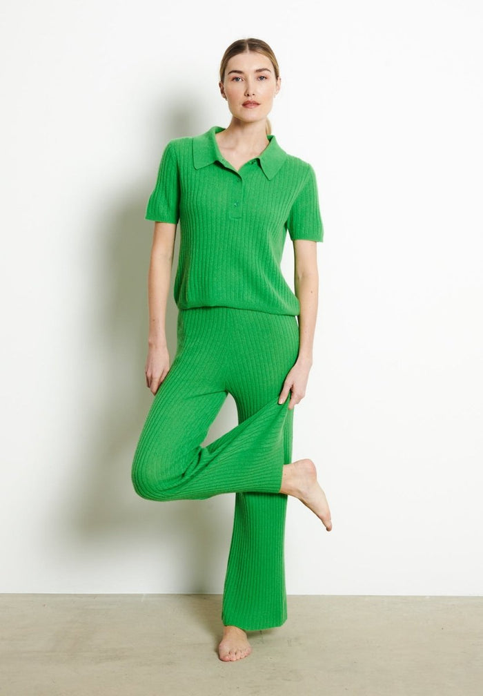 RIA 13 Polo croptop en côte traditionnelle en cachemire vert pomme