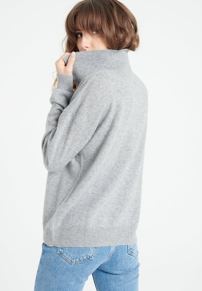MIA 3 Polo manches longues en cachemire gris clair