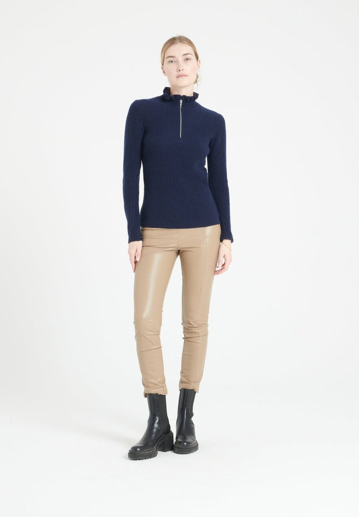 MIA 4 Pull col falbala zippé en cachemire à mailles côtelées bleu marine