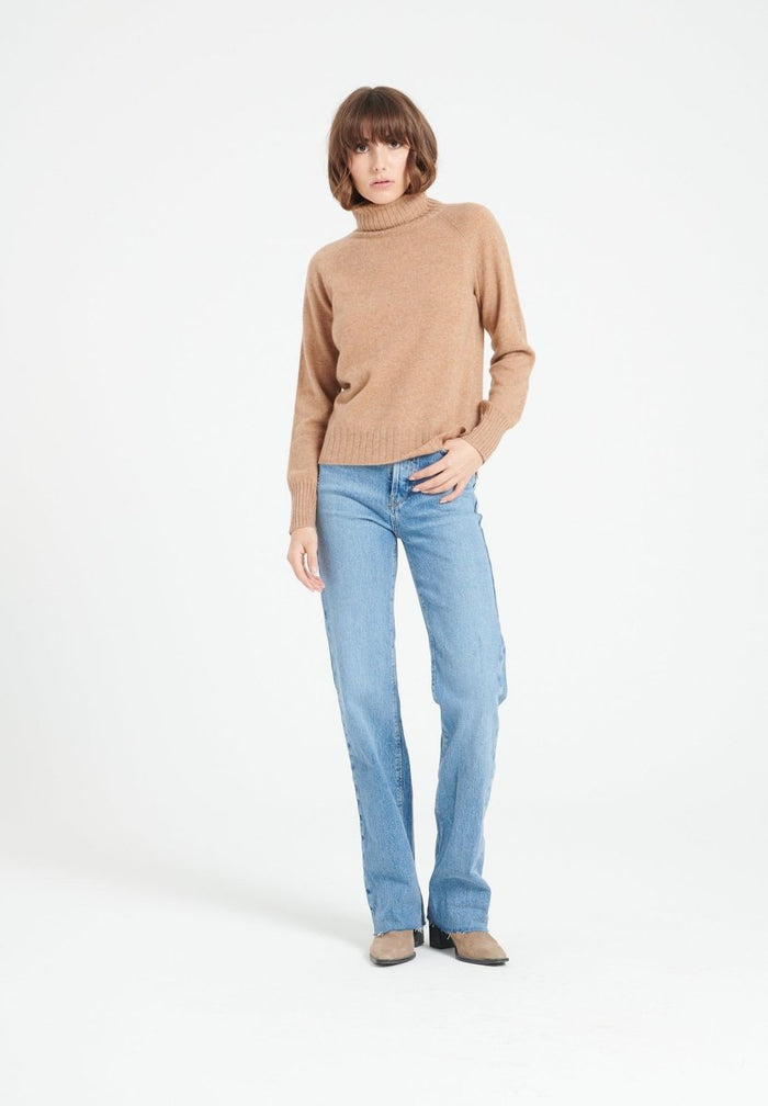 LILLY 22 Pull col roulé en cachemire à manches raglan camel