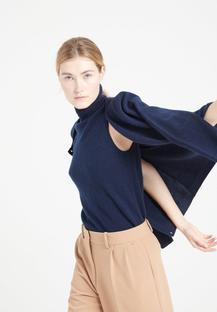 LILLY 13 Pull col roulé sans manches en cachemire bleu marine