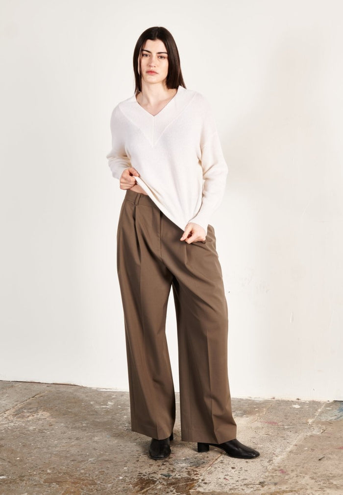 Pull col V cachemire 4 fils écru femme - HANA 12