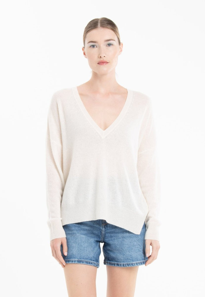 Pull col V cachemire blanc écru/rose barbie femme - NAMI 23