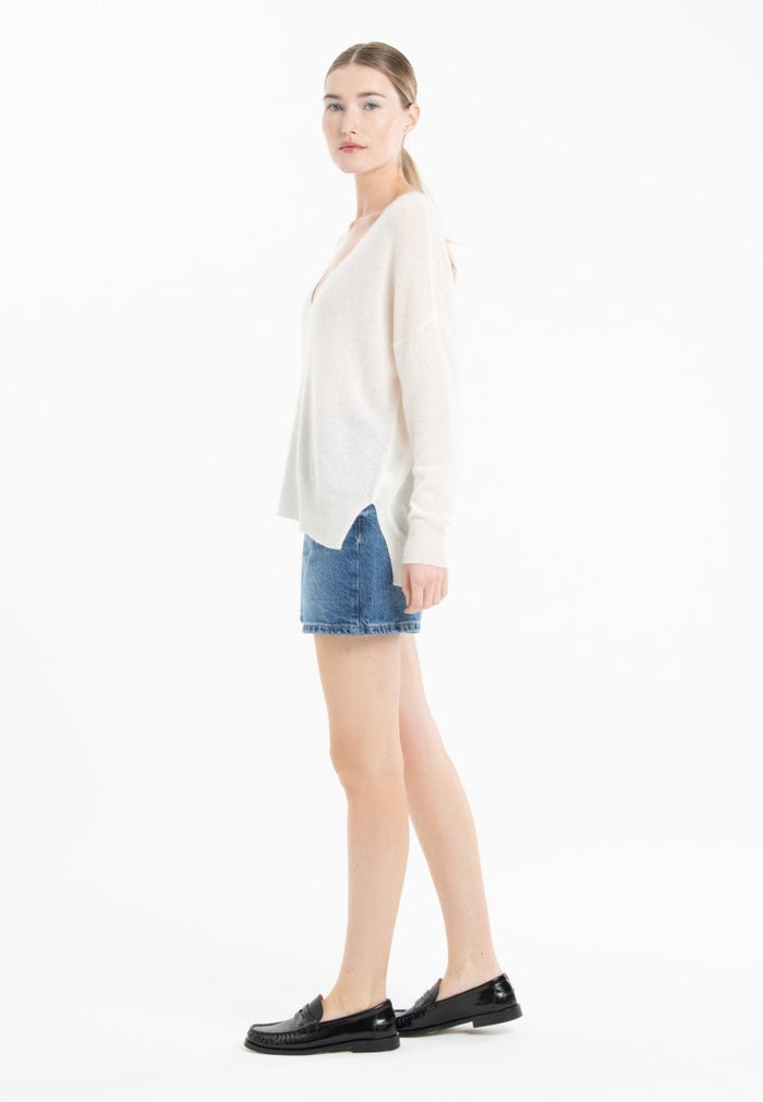 Pull col V cachemire blanc écru/rose barbie femme - NAMI 23