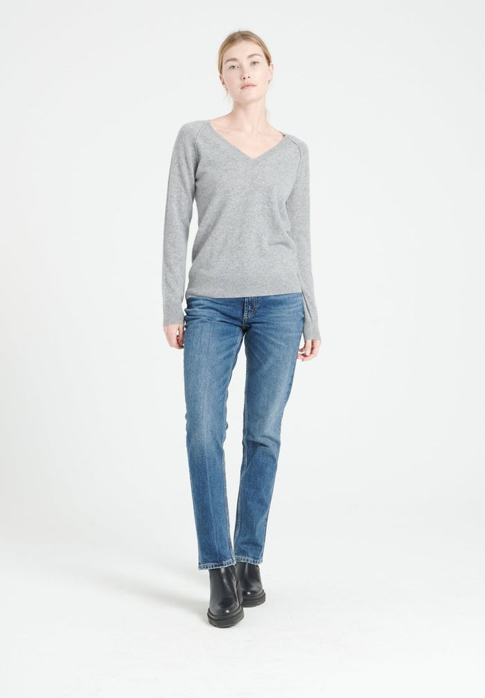 LILLY 6 Pull col V en cachemire ample gris clair