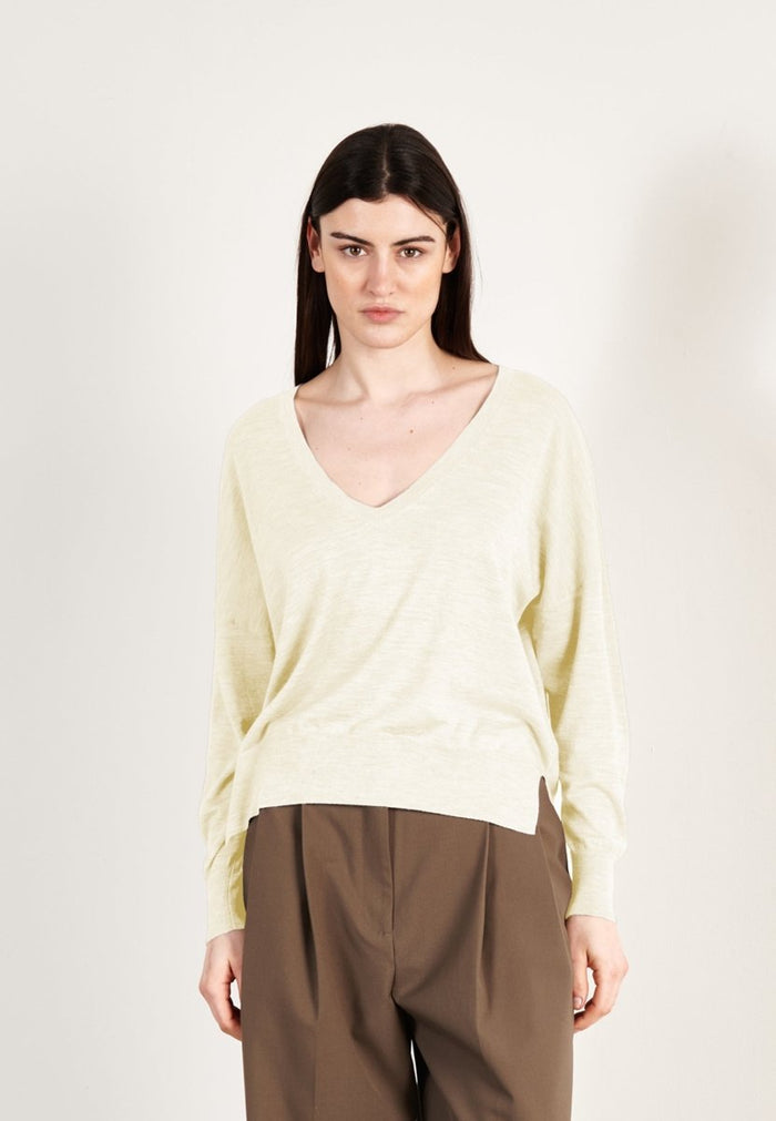 Pull col V oversize ultrafin cachemire et laine blanc écru femme - KELLY 10