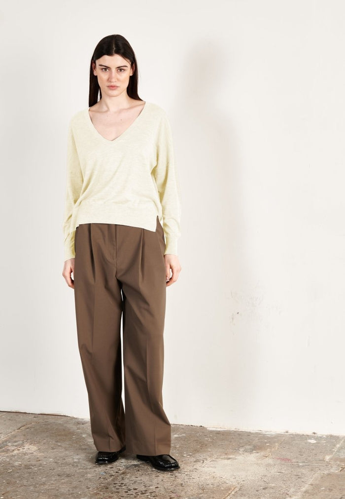 Pull col V oversize ultrafin cachemire et laine blanc écru femme - KELLY 10