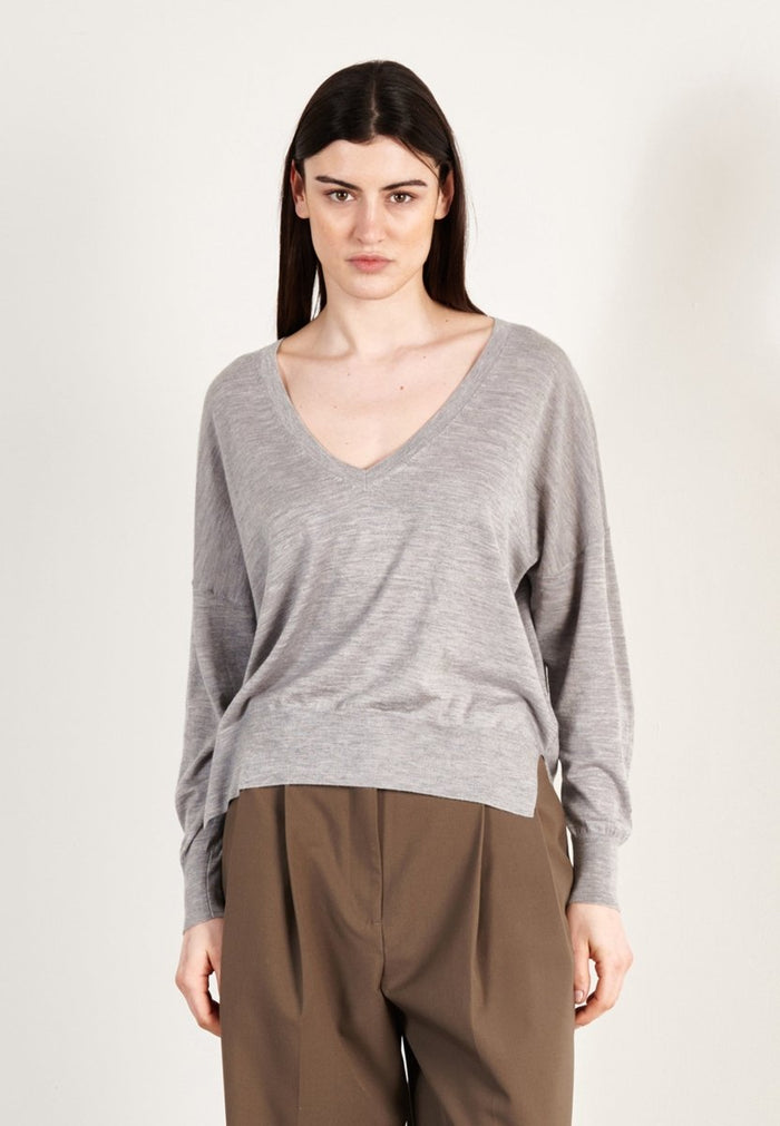 Pull col V oversize ultrafin cachemire et laine gris femme - KELLY 10