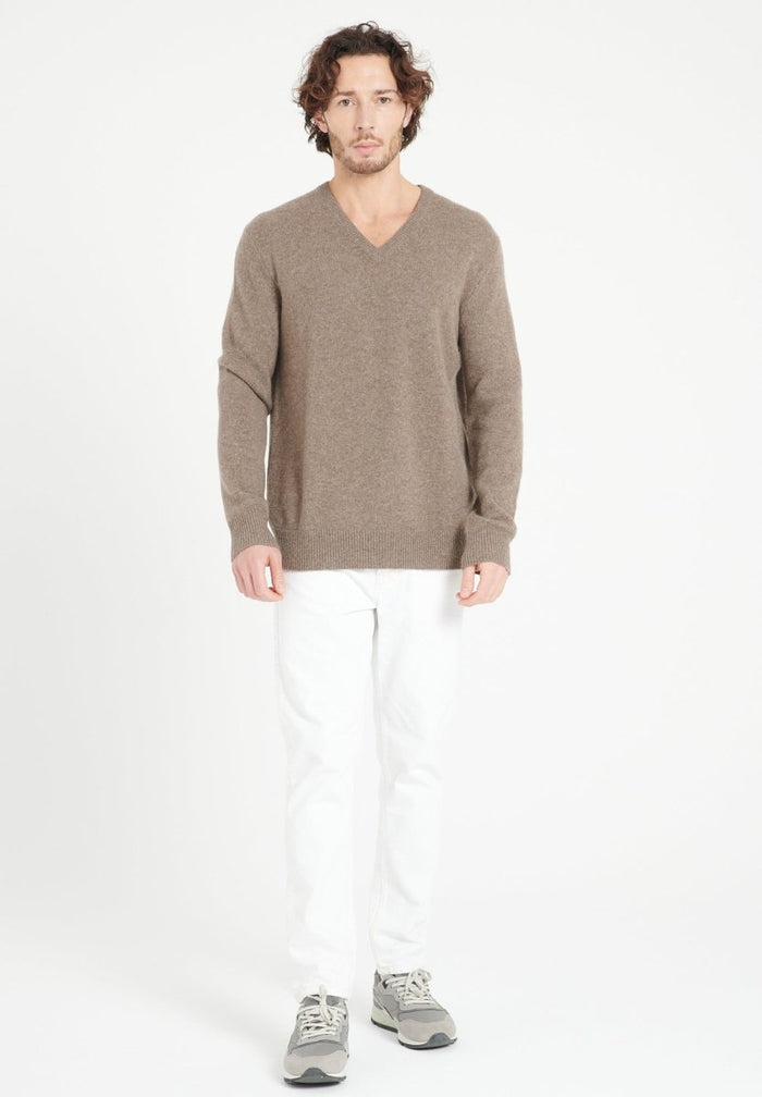 LUKE 13 Pull col V en cachemire 4 fils taupe