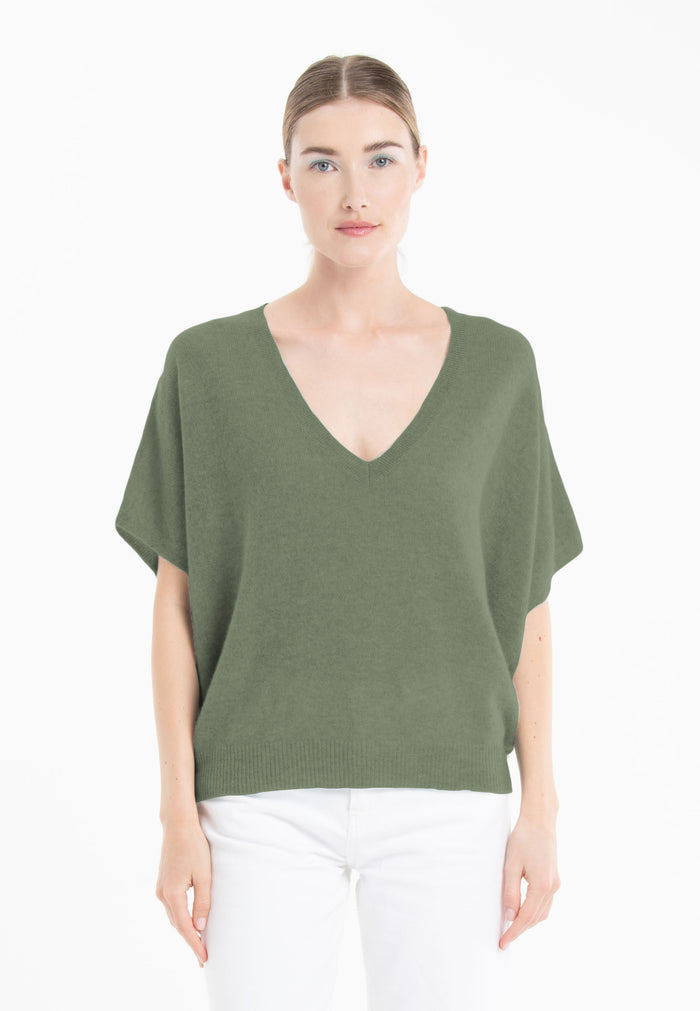 Pull col V manches chauve souris femme en cachemire kaki militaire - RIA 25