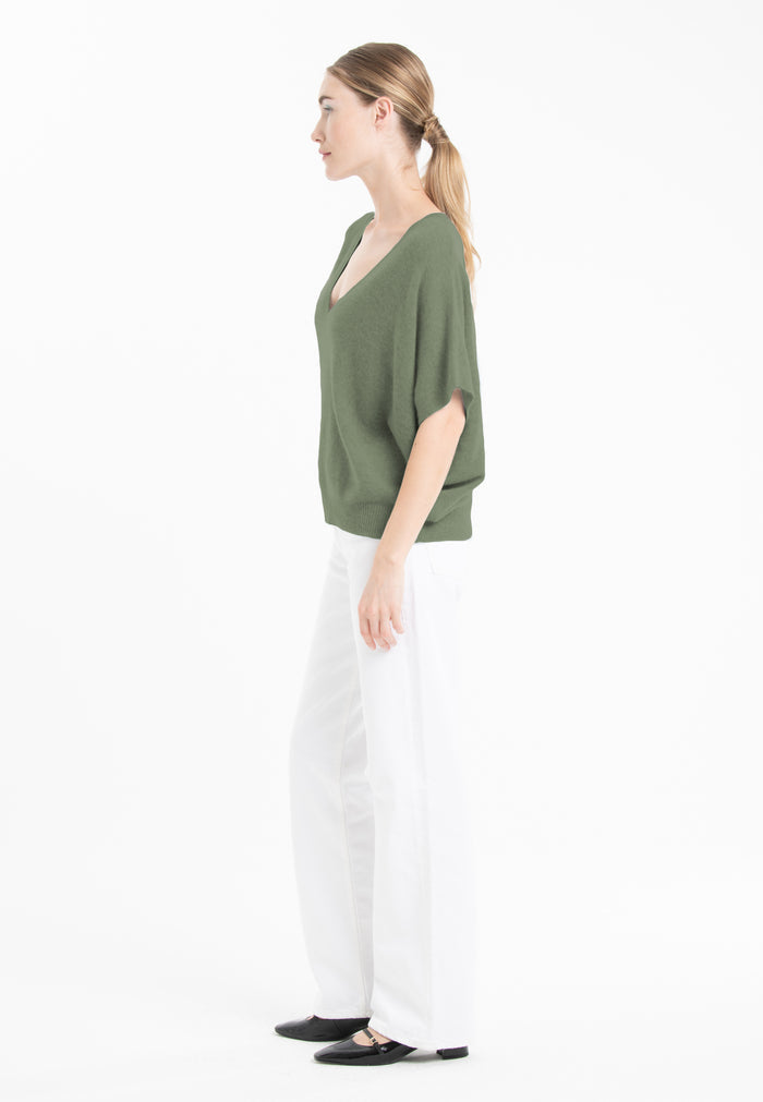 Pull col V manches chauve souris femme en cachemire kaki militaire - RIA 25