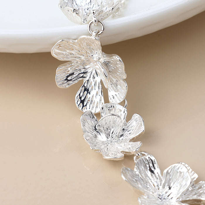 Silver Plated Textured Bloom Collar Necklace