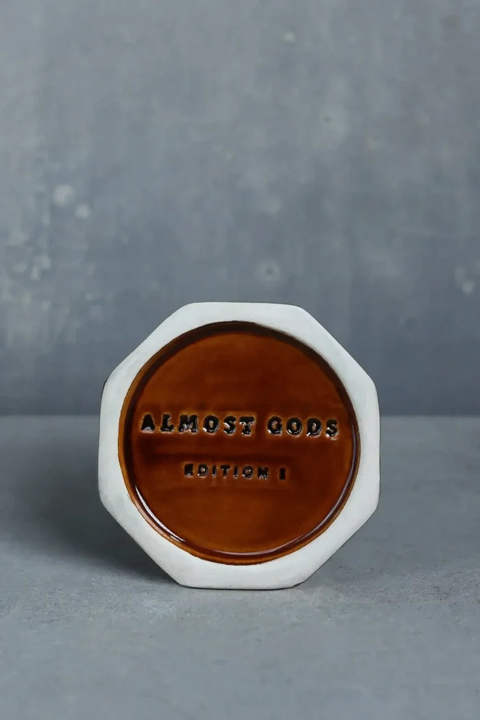 Sweet Ash – Ceramic Candle