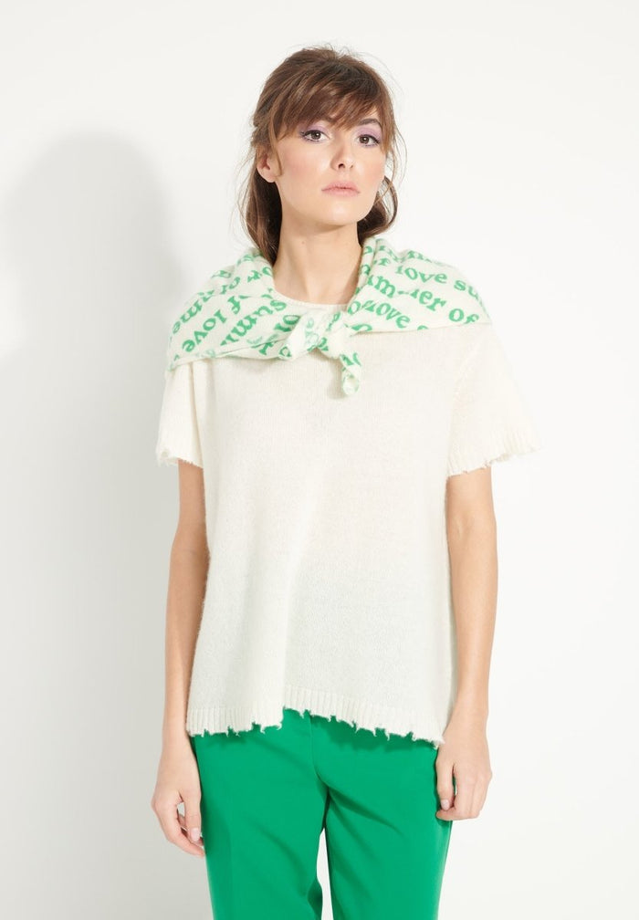 AVA 6 T shirt en cachemire déjaugé col rond manches courtes avec finitions ciselées blanc écru