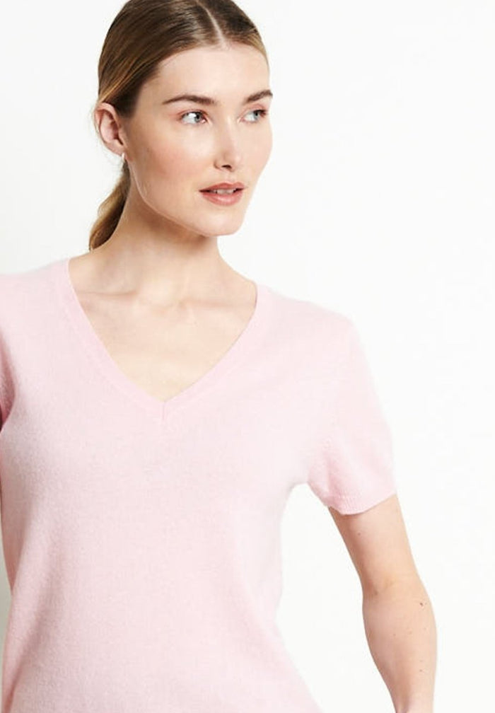 LILLY 14 T-shirt col V en cachemire manches courtes rose baby