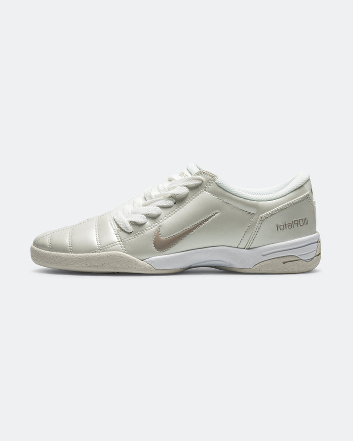 Total 90 - Photon Dust/College Grey-White
