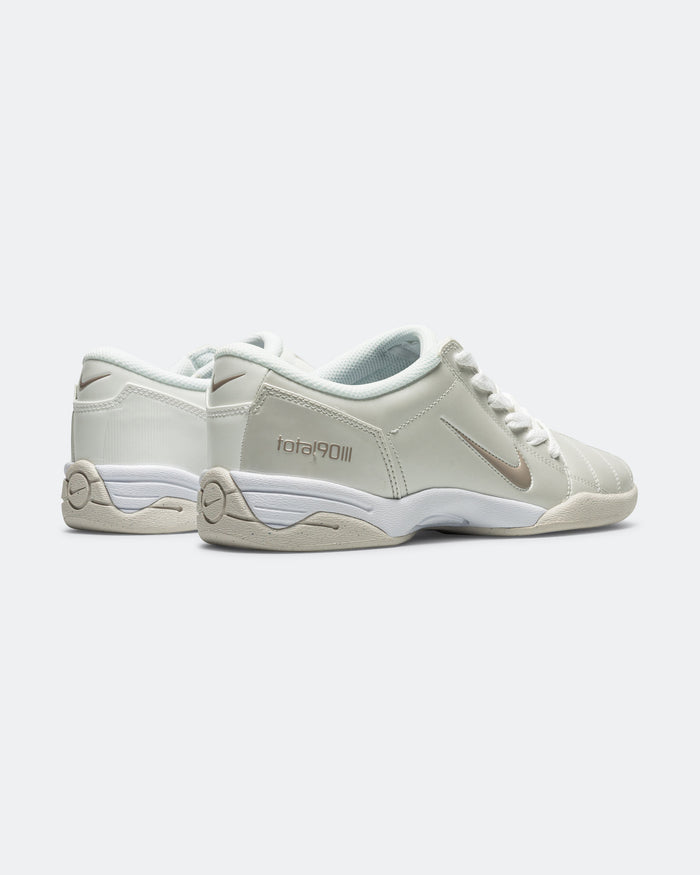 Total 90 - Photon Dust/College Grey-White