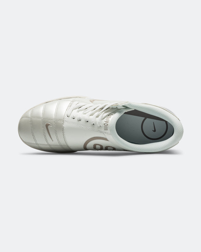 Total 90 - Photon Dust/College Grey-White