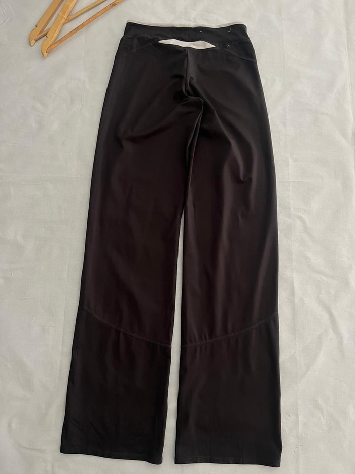 Under@rmour Track Pants  | Everyday Sportswear | Streetwear Style | Men Women | Online Shopping