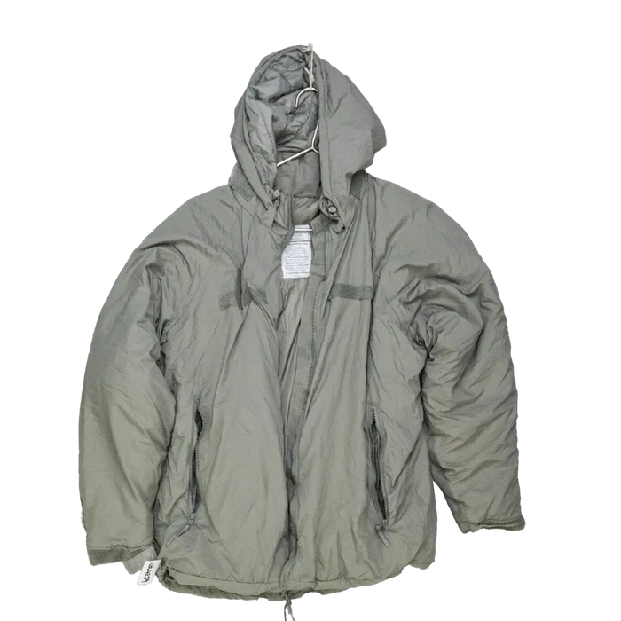 US Military ECWCS Gen III Level 7 Jacket - Medium Regular - US Army Surplus - Parkas