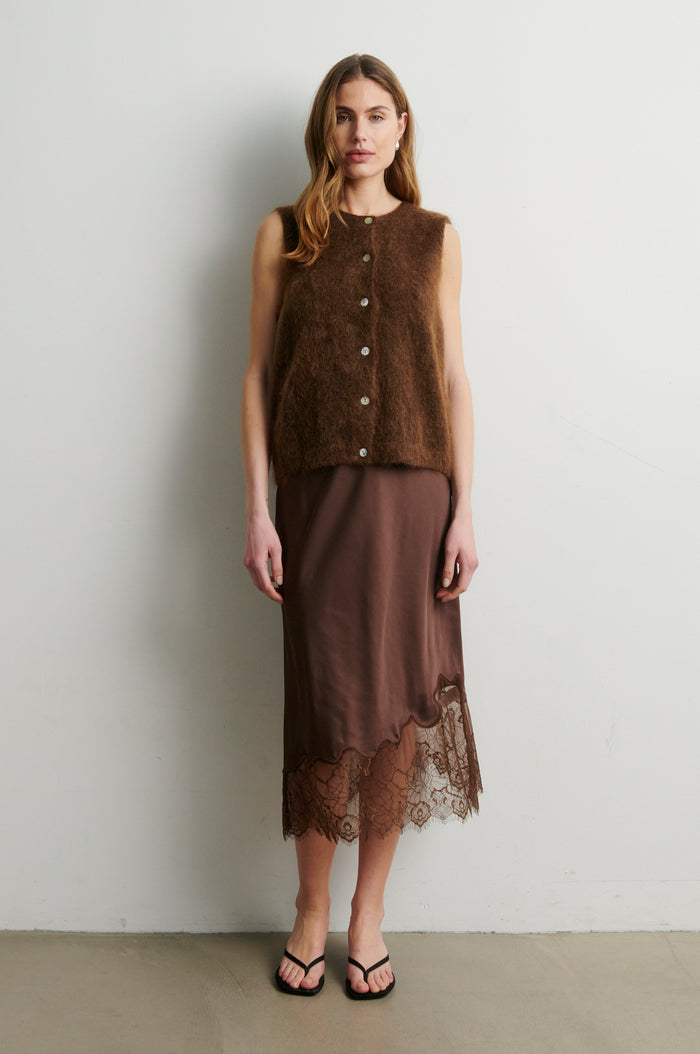 Wila Lace Midi Skirt