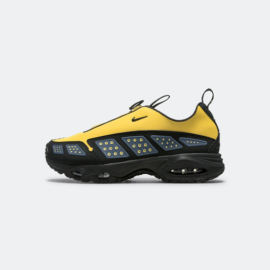 Womens Air Max SNDR - Saturn Gold/Off Noir-Diffused Blue-Black