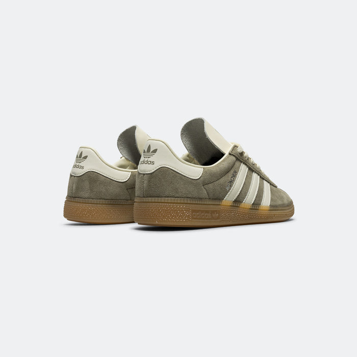 Womens Muenchen - Silver Pebble/Off White-Silver Metallic